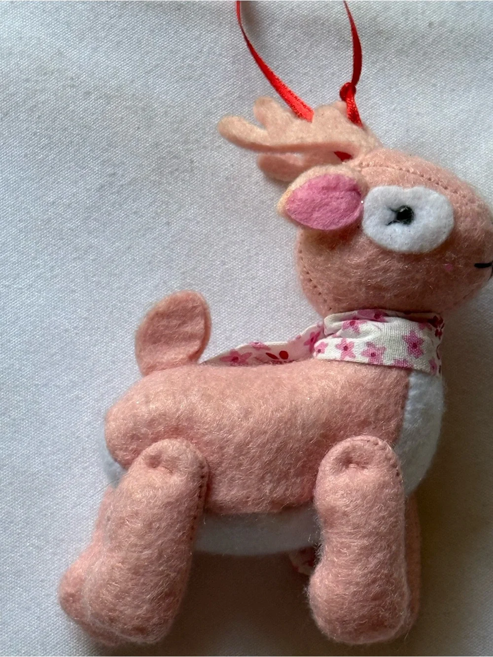 Sweet Pink Felt Reindeer Ornament with Cute Scarf #Christmas #Vintage
